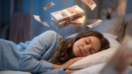 Видеть во сне много бумажных денег пачками: народные приметы и значение для бизнеса